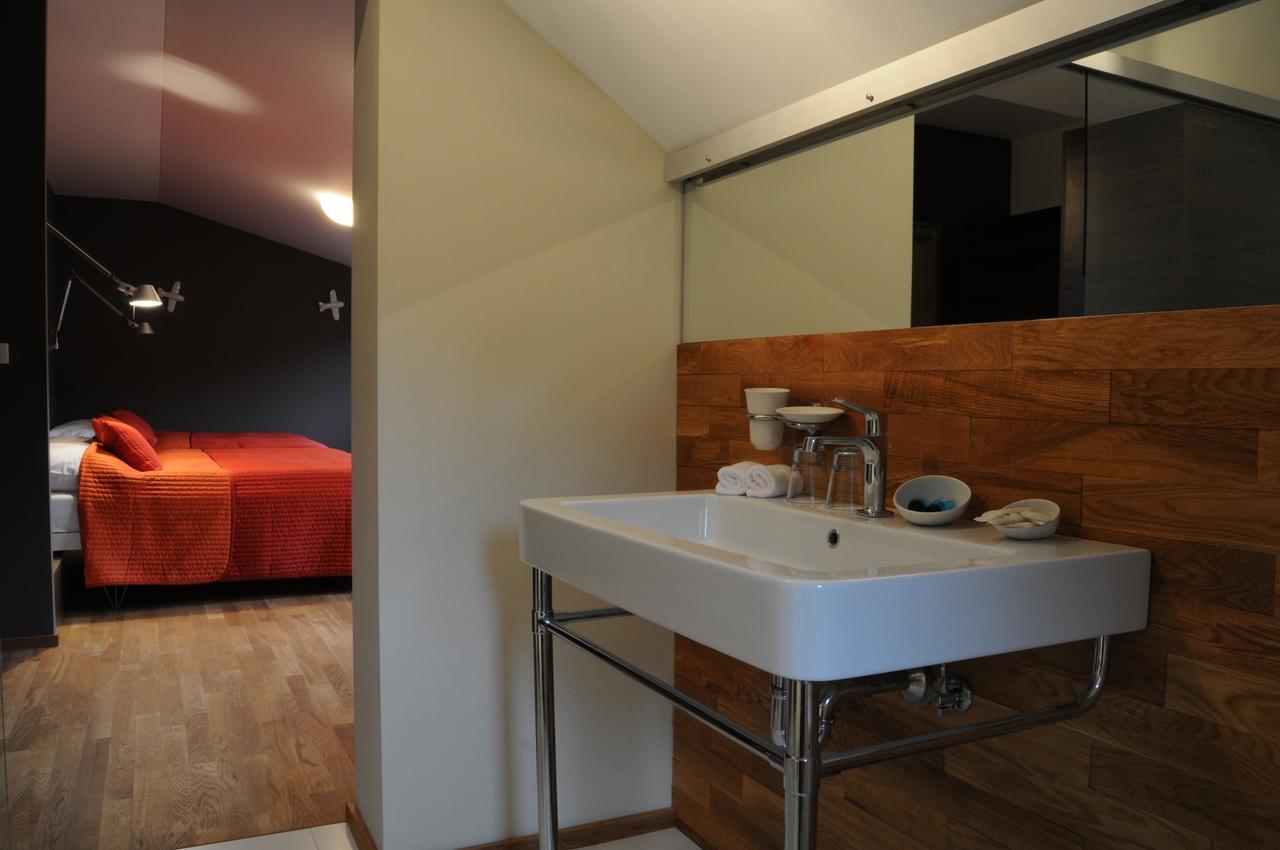 Hotel Kokorin Buitenkant foto